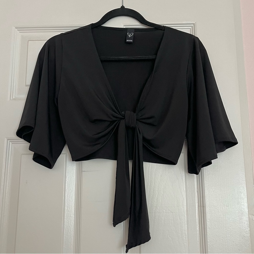Tie Front Black Short Sleeve Cropped Top